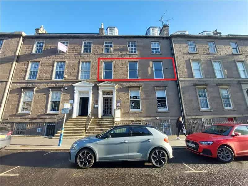 Townhouse Office in Class A Listed Building 2 Parking Spaces