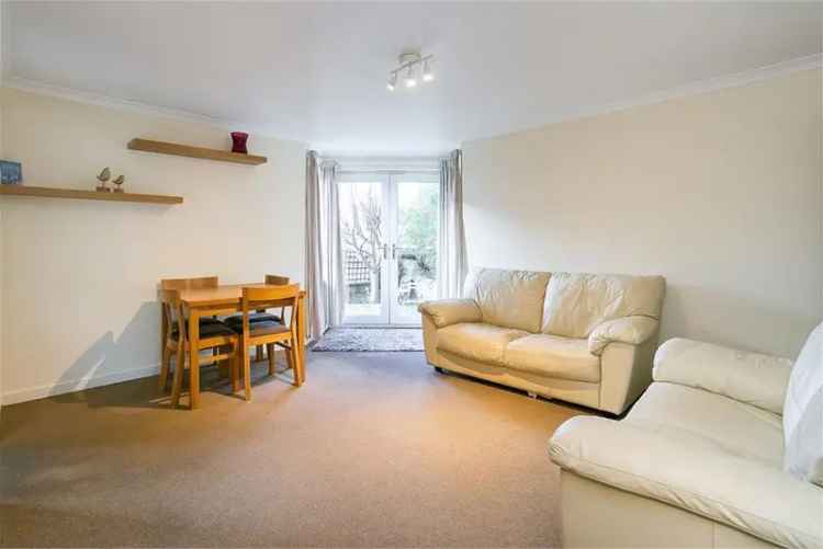 2 Bed Flat - Ground Floor with 1 Reception Room