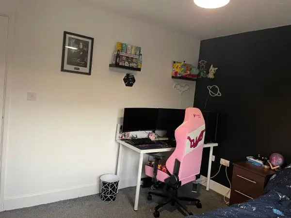 House For Rent in Weymouth, England