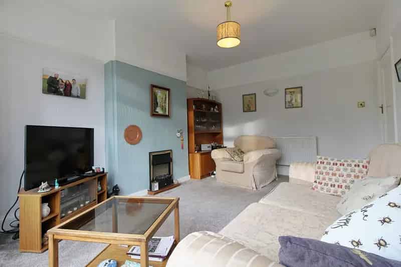 3 Bedroom Semi Detached House For Sale By Auction