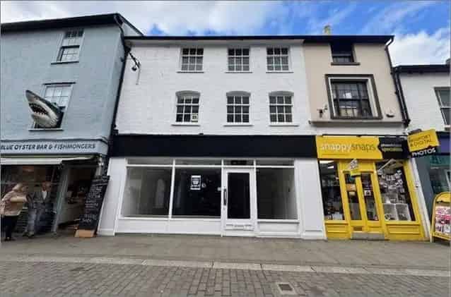 Prime Town Centre Shop for Sale