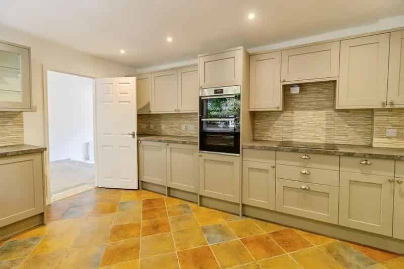 Four Bedroom Detached Bungalow with Large Garden and Double Garage