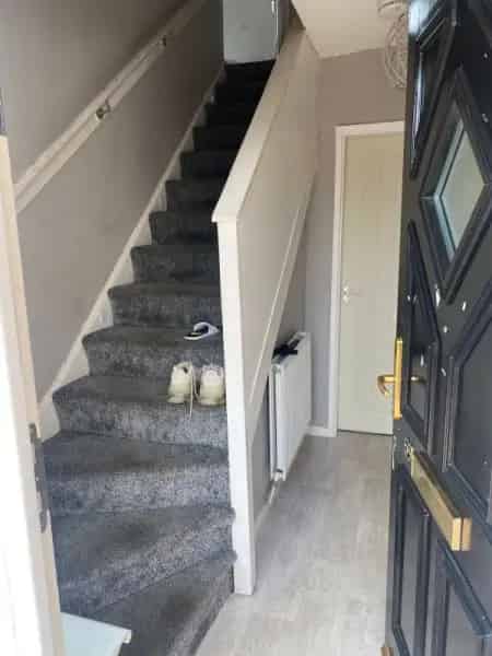 Mid Terraced Home with Large Garden and 3 Bedrooms