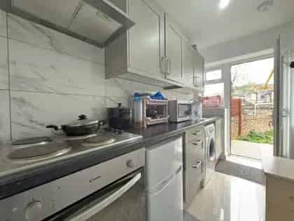 1 Room Flat 34m2 London Hounslow Commuters Studio Flat