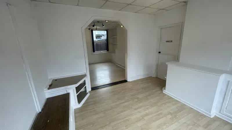 North Camp Shop and Flat Freehold