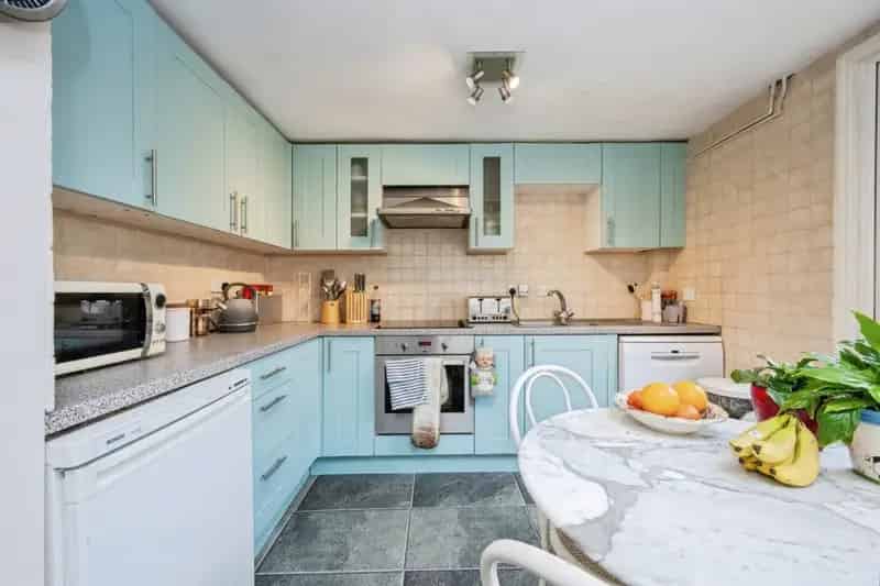 Victorian Two Bedroom House in Woburn Sands