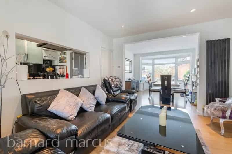 4 5 Bedroom Family Home Wimbledon Park Primary School Catchment