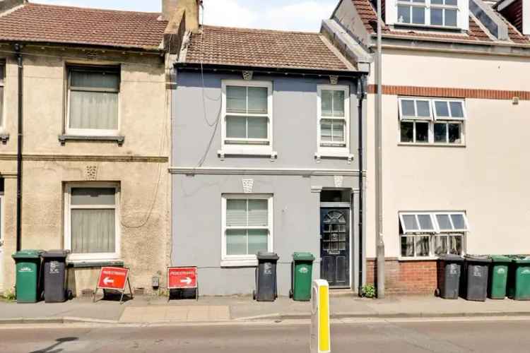 5 bedroom terraced house for sale