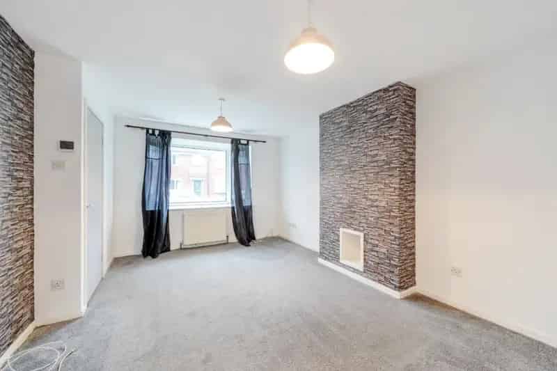 3 bedroom House
 To Let