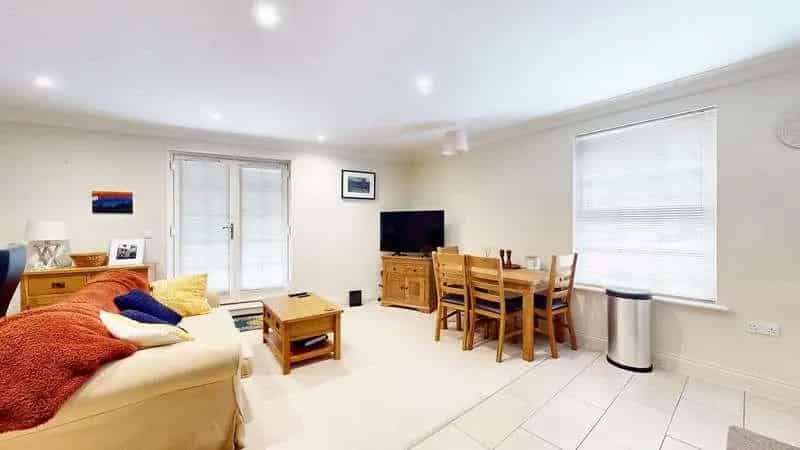 1 Bed Flat for Sale Mount Wise Development