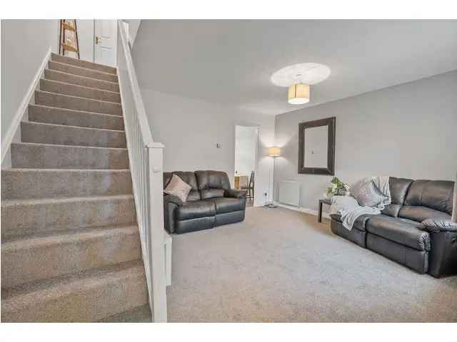 2 Bedroom Semi Detached House for Sale in Stirling Wallace Park