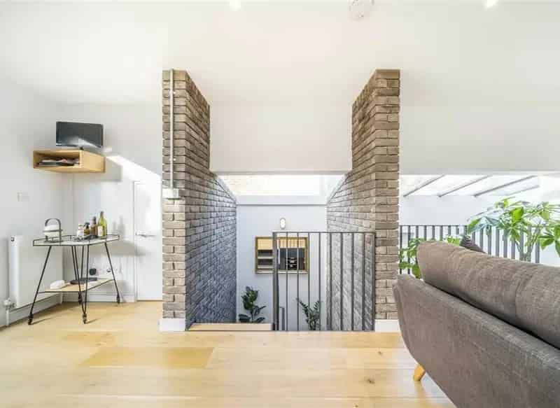 Luxury 3 Bed 3 Bath House with Mezzanine Lounge and Private Terrace