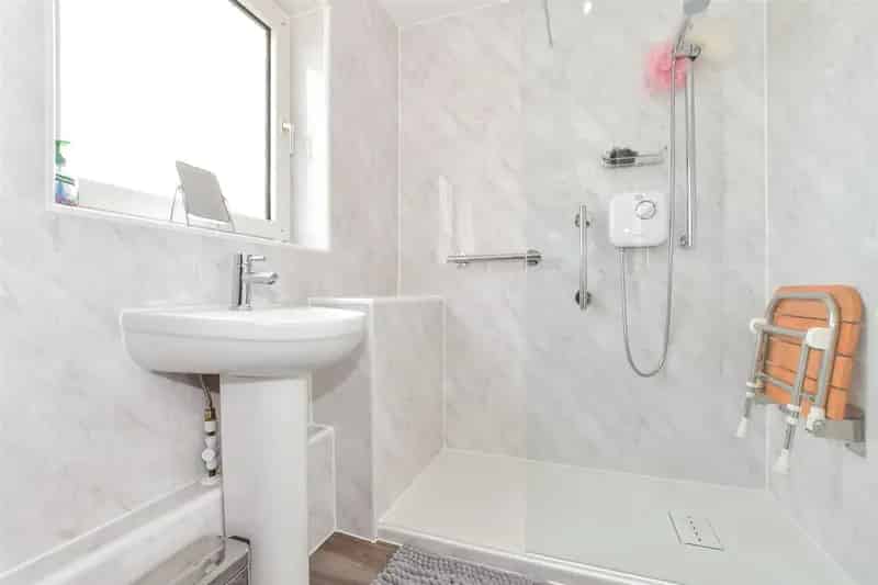 3 Bedroom Detached House For Sale Near Walmer Train Station