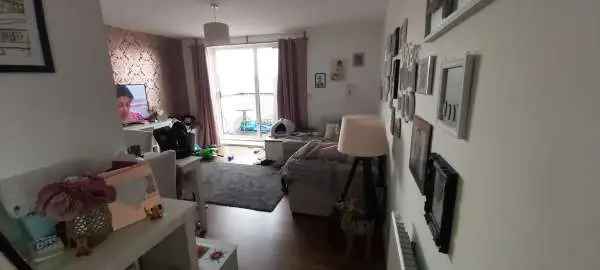 Flat For Rent in Dartford, England