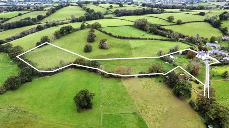 Semi-Detached House for sale with 5 bedrooms, Llangadog, Carmarthenshire