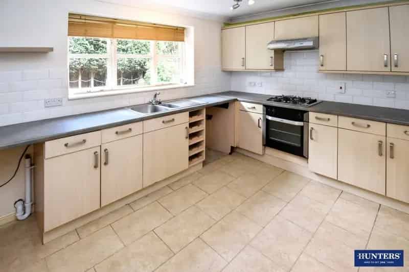 4 bedroom House
 For Sale