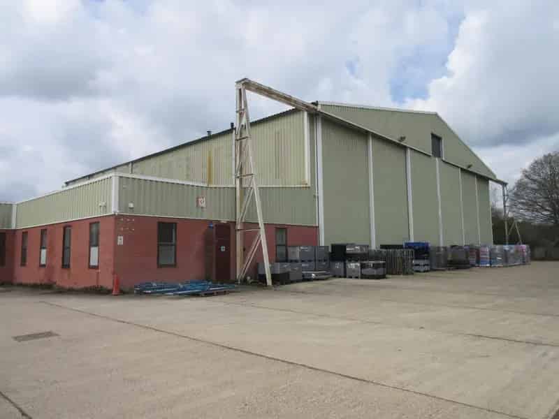 High Bay Warehouse with Loading Door and Large Yard