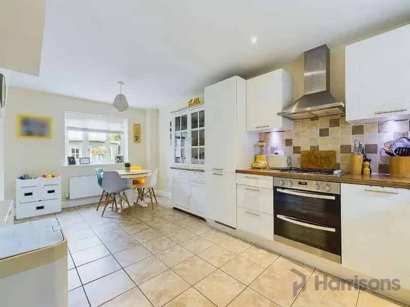 3 Bed House for Sale - Modern, Stylish Family Home