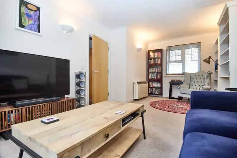 2 Bedroom Flat For Sale Emersons Green No Onward Chain