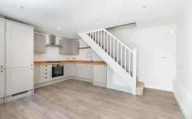 Charming Newly Converted Cottage in Historic Bridport