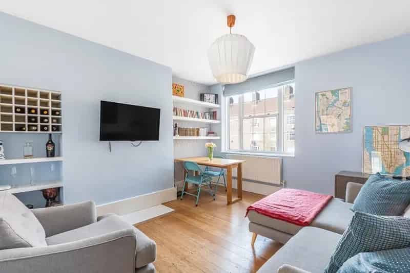 Two Double Bedroom Property Near Waterloo Station
