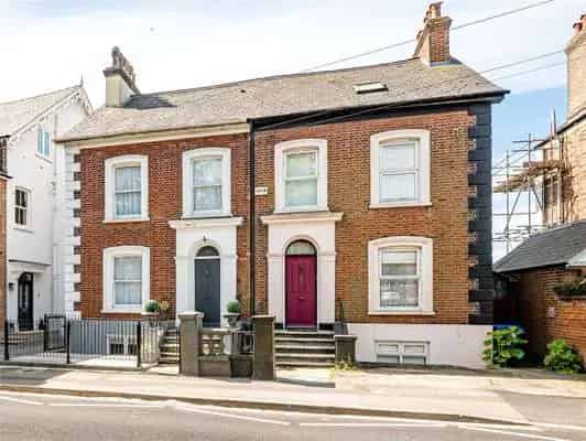 4-Bedroom Refurbished House with River Views