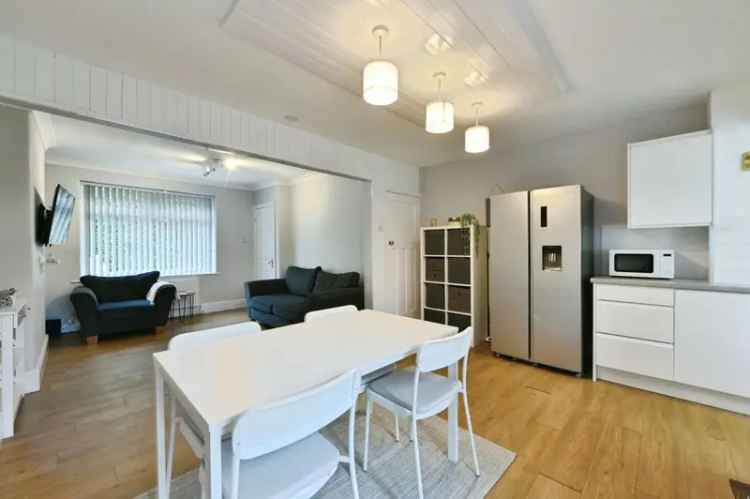 2 Bedroom Mid Terrace House for Sale
