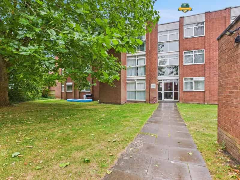 2 Bedroom Apartment for Sale Popular Residential Location