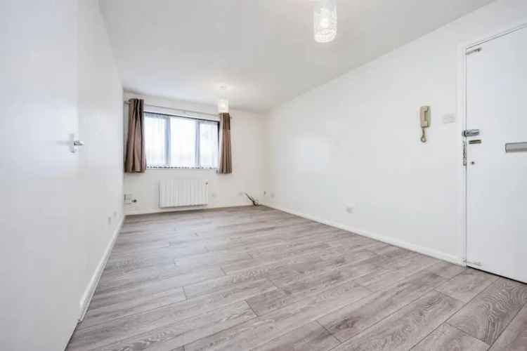 2 Bedroom Ground Floor Flat for Sale