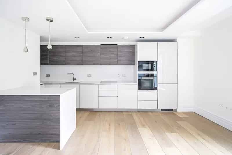 2 Bedroom Apartment Kensington Gardens Square