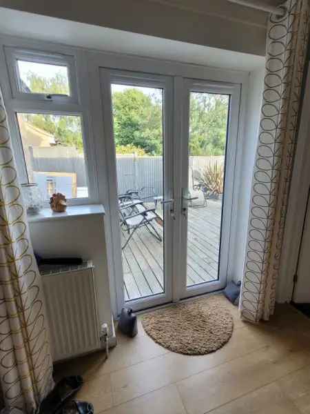 Bungalow For Rent in Yeovil, England