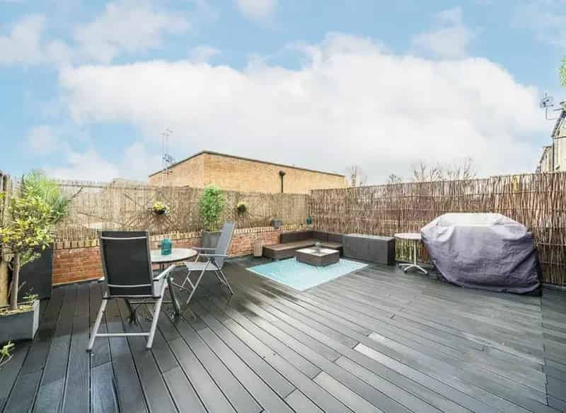Two Double Bedroom Split Level Apartment in Twickenham