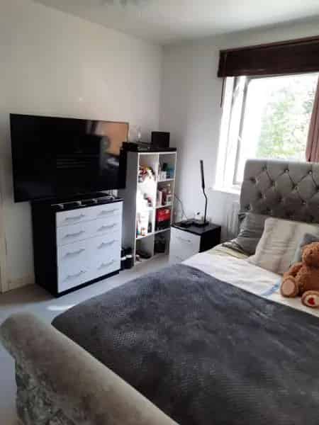 4 Bed House South East London Near Amenities September Move