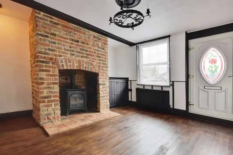 2 Bedroom Mid Terrace House for Sale Rye East Sussex