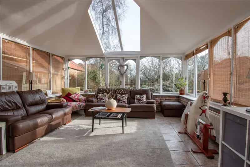Grade II Listed 4-Bedroom House Castlethorpe