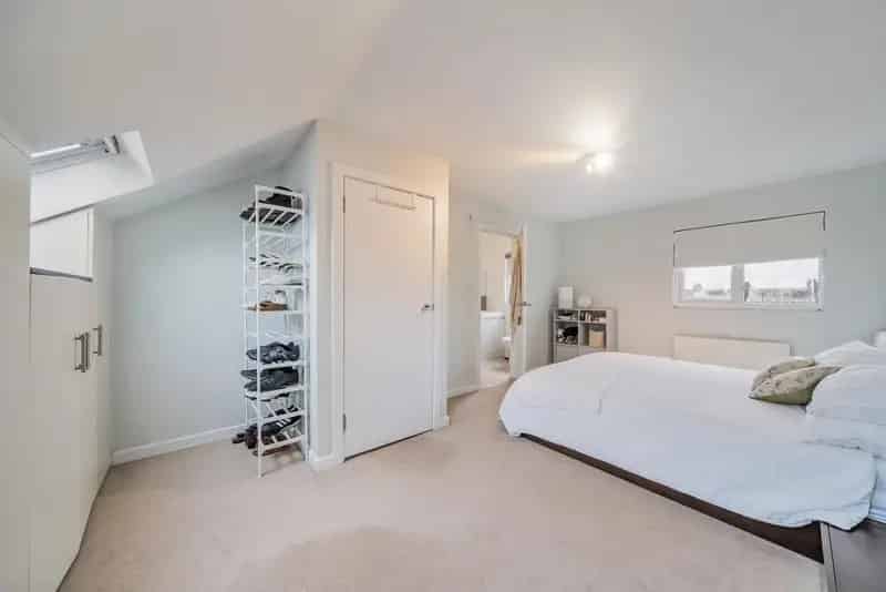 Four Bedroom Period House Near Wimbledon Chase Primary School