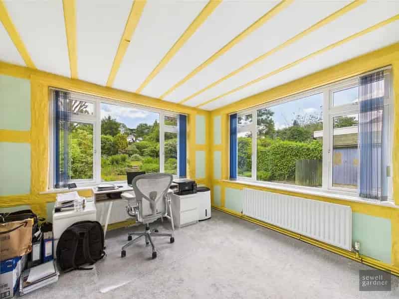 4 Bed Detached House for Sale Cassiobury Estate