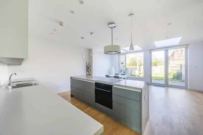 Four Bedroom Edwardian Family House Near Wimbledon
