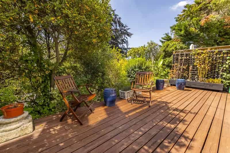 5 Bedroom Townhouse for Sale - Modern, Family Home
