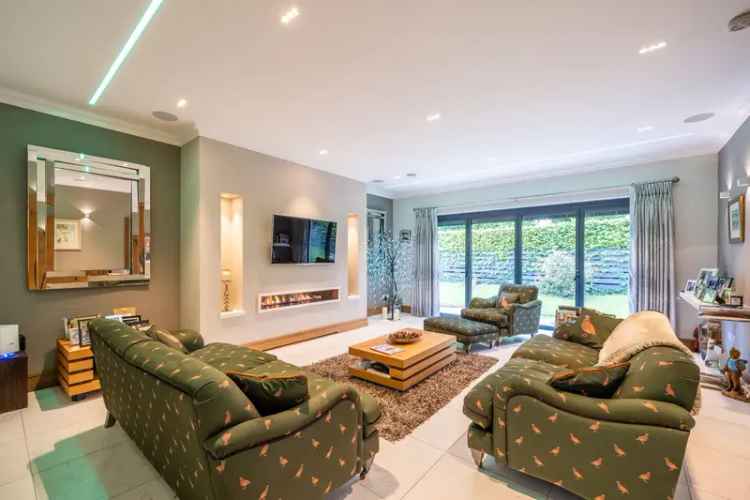 Luxury Four-Bedroom Home with Indoor Pool near St Andrews