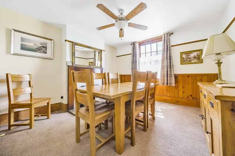 3 Bedroom House For Sale - Spacious Character Detached House