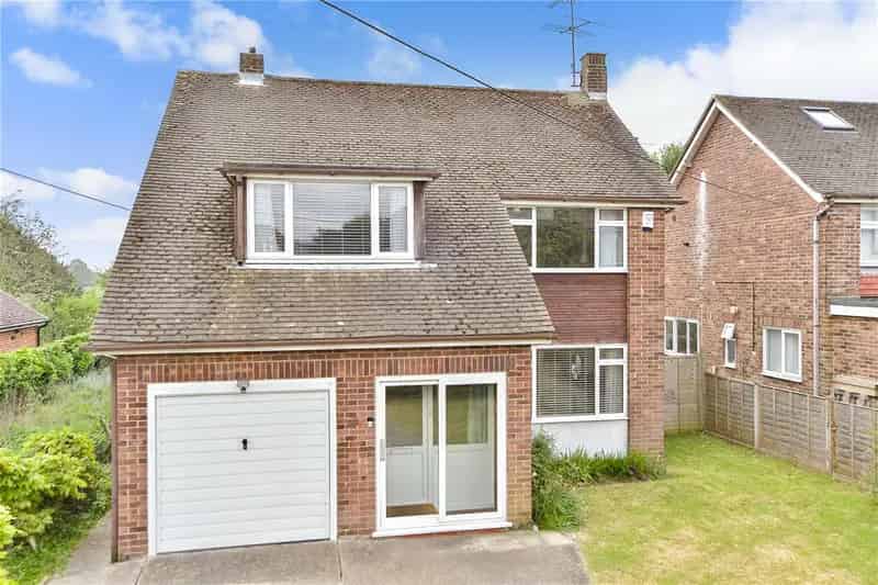 4 Bedroom Detached House for Sale in Borden Village