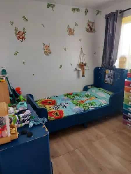 3 Bed House Near River Thames