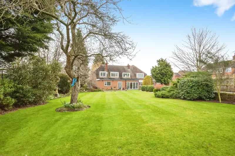 5 Bedroom Detached House for Sale Walton West Yorkshire WF2