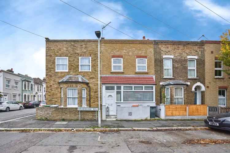 3 Double Bedroom Period Property Near Maryland Station