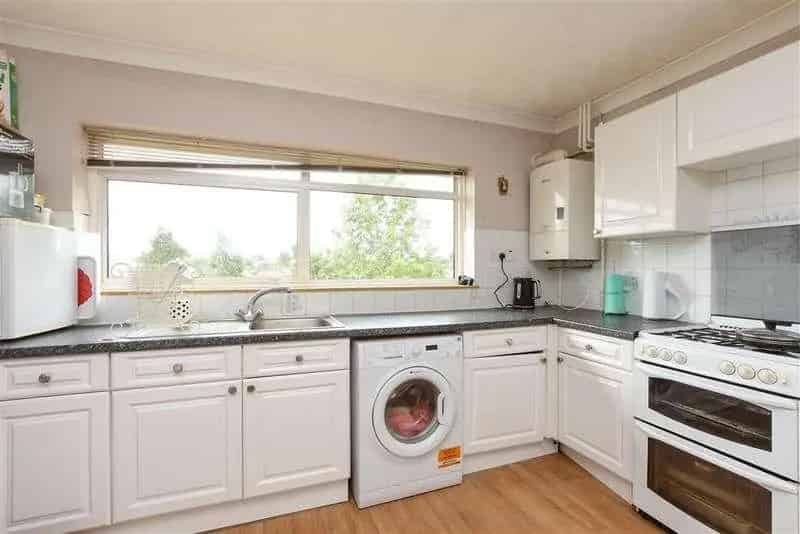 2 Bed Flat for Sale - First-Time Buyers, Downsizers & Investors