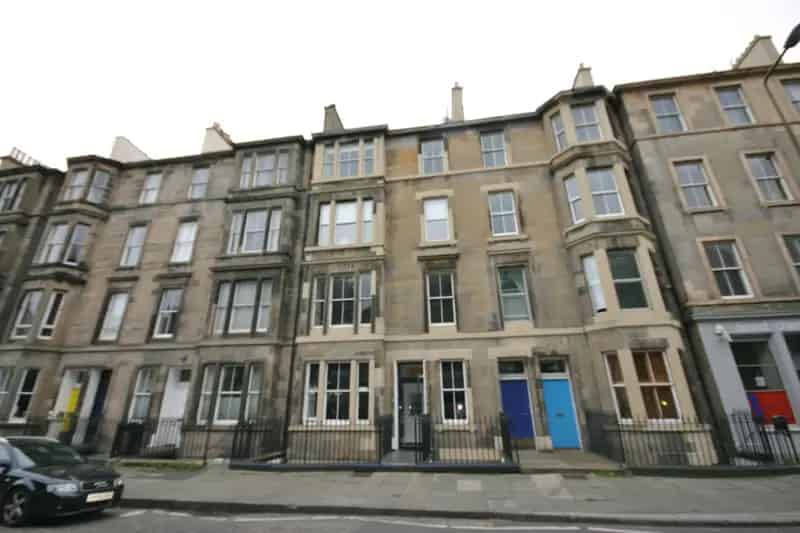 3 Bedroom Flat to Rent Broughton Street