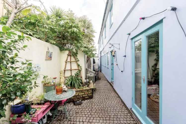 2 Bedroom Flat for Sale Bishopston