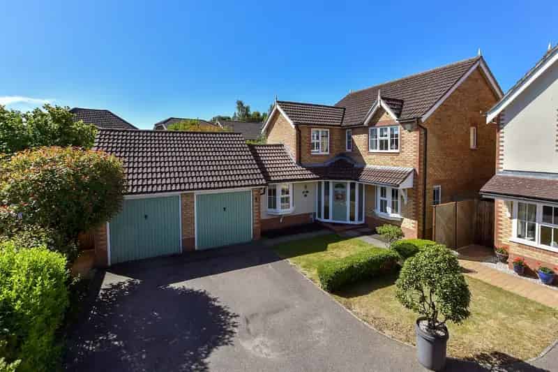 4 Bedroom Detached House For Sale Near Amenities