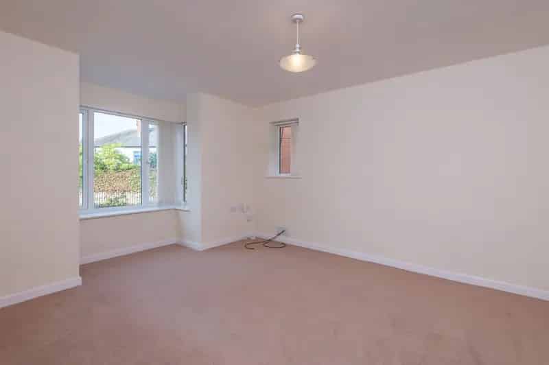 3 Bedroom Detached House to Rent Chapel Allerton